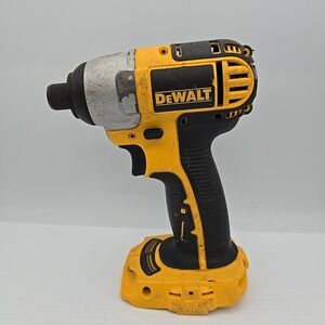 Dewalt 1/4" Cordless Impact Driver 18v DC825 TOOL ONLY